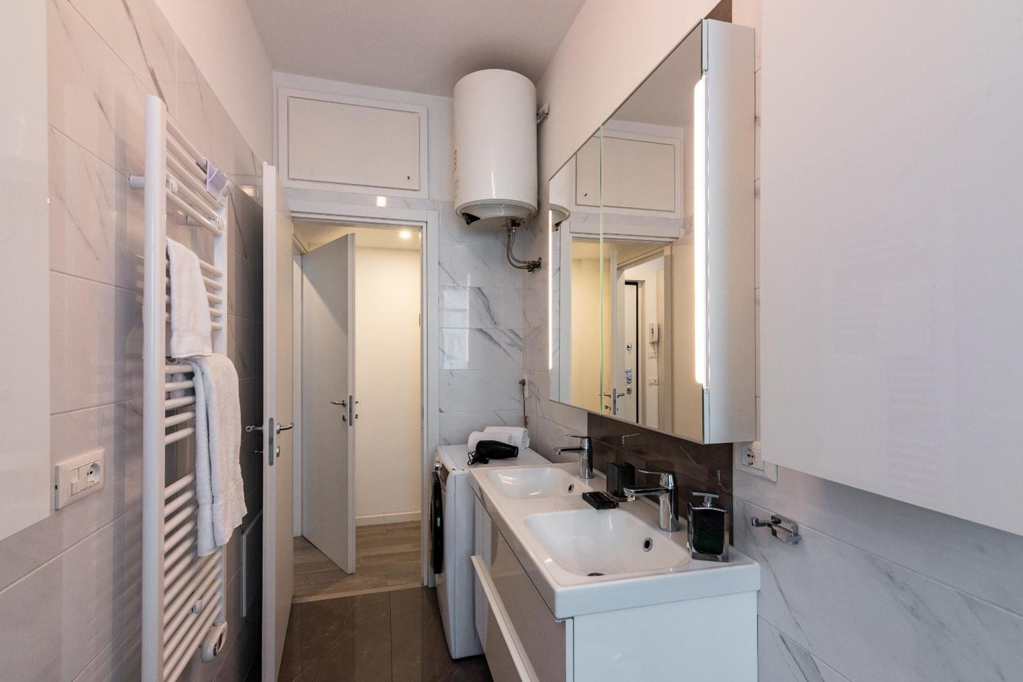 Audrey Flat - Stazione Milano Centrale Apartment Bagian luar foto